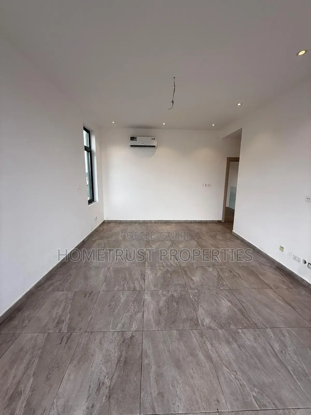 4bdrm Duplex in Hometrust Properties, Nmai-Dzorn for sale