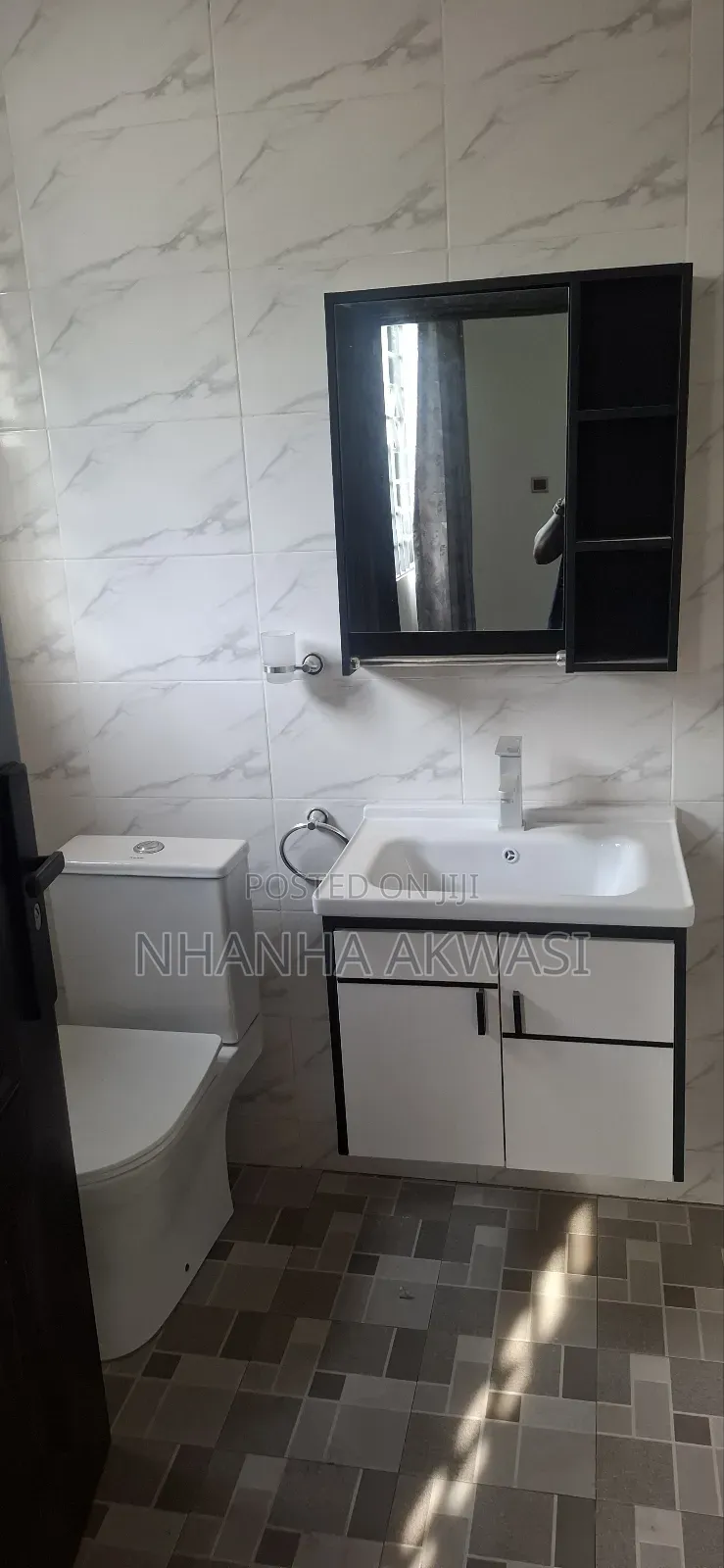 Furnished 4bdrm House in Community 12, Tema Metropolitan for rent