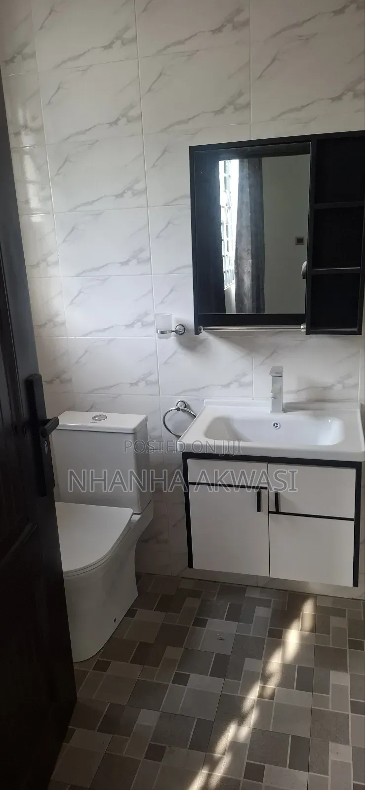 Furnished 4bdrm House in Community 12, Tema Metropolitan for rent
