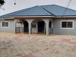 4bdrm House in New Legon Near Lake, Adenta for sale