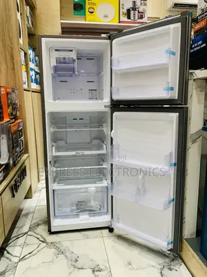 Grab Your Favorite Samsung Rt 28 Fridge Top Freezer 236l Gross Silver