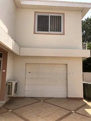 4bdrm House in Seth, Osu Ako-Adjei for rent