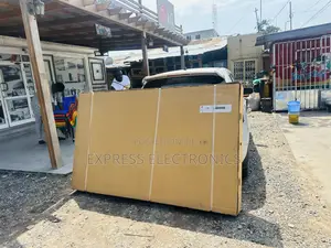 Newly Sealed in Box 85”Q70c Qled Samsung Television