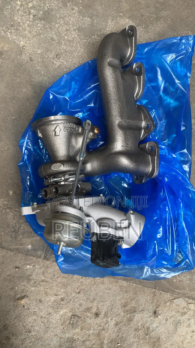 Mercedes Benz 272 Turbo Charger