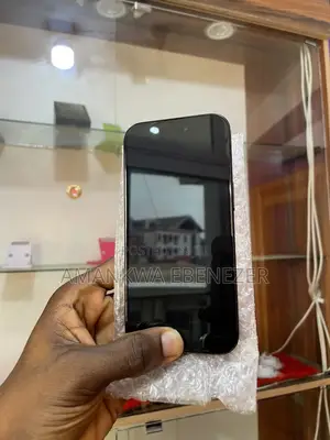 New Apple iPhone 15 128 GB Black