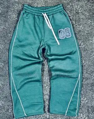 Top Quality Cargo Sweatpants Available in Stock