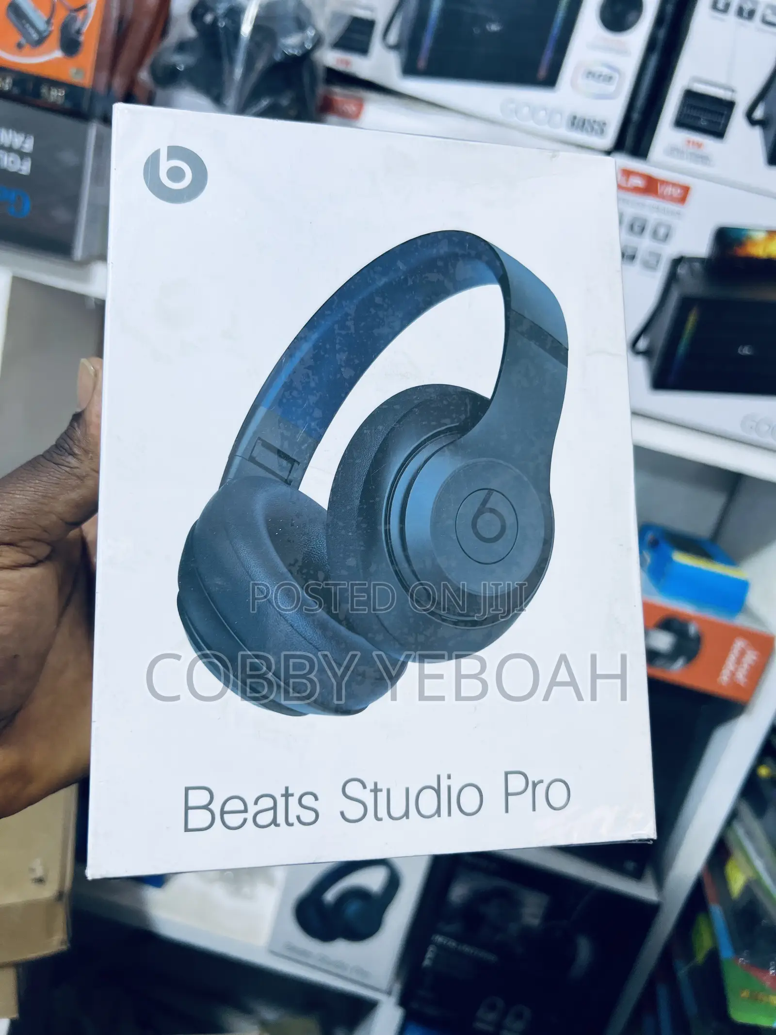 Beats Studio Pro Headphone With Deep Bass and Strong Battery Life