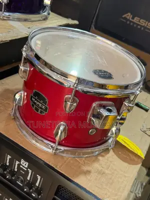 Mapex Venus Complete 5-piece Drum Set.