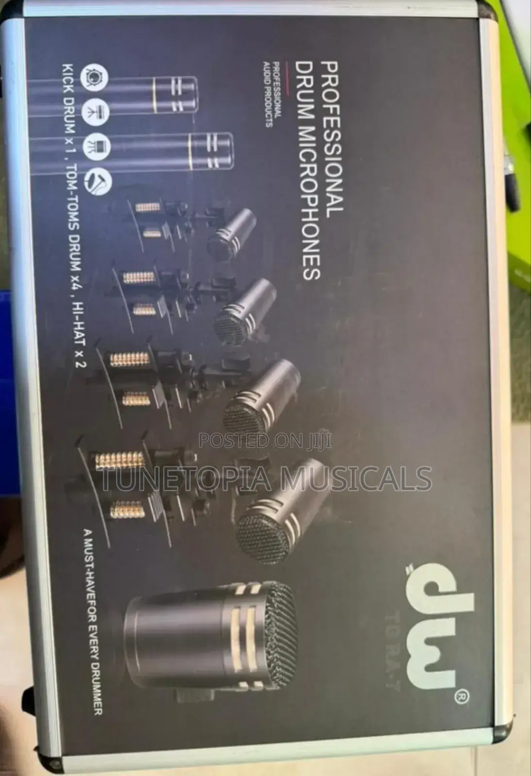 Dw 7-Piece Drum Microphone Kit.
