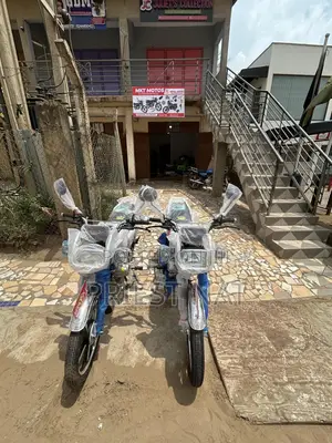 New Royal RY125 2026