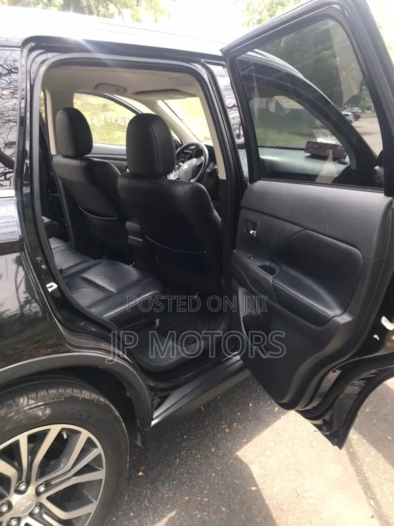 Mitsubishi Outlander SEL AWC 2017 Black