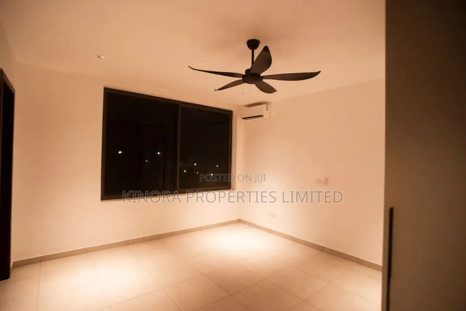 4bdrm Duplex in School Junction for sale