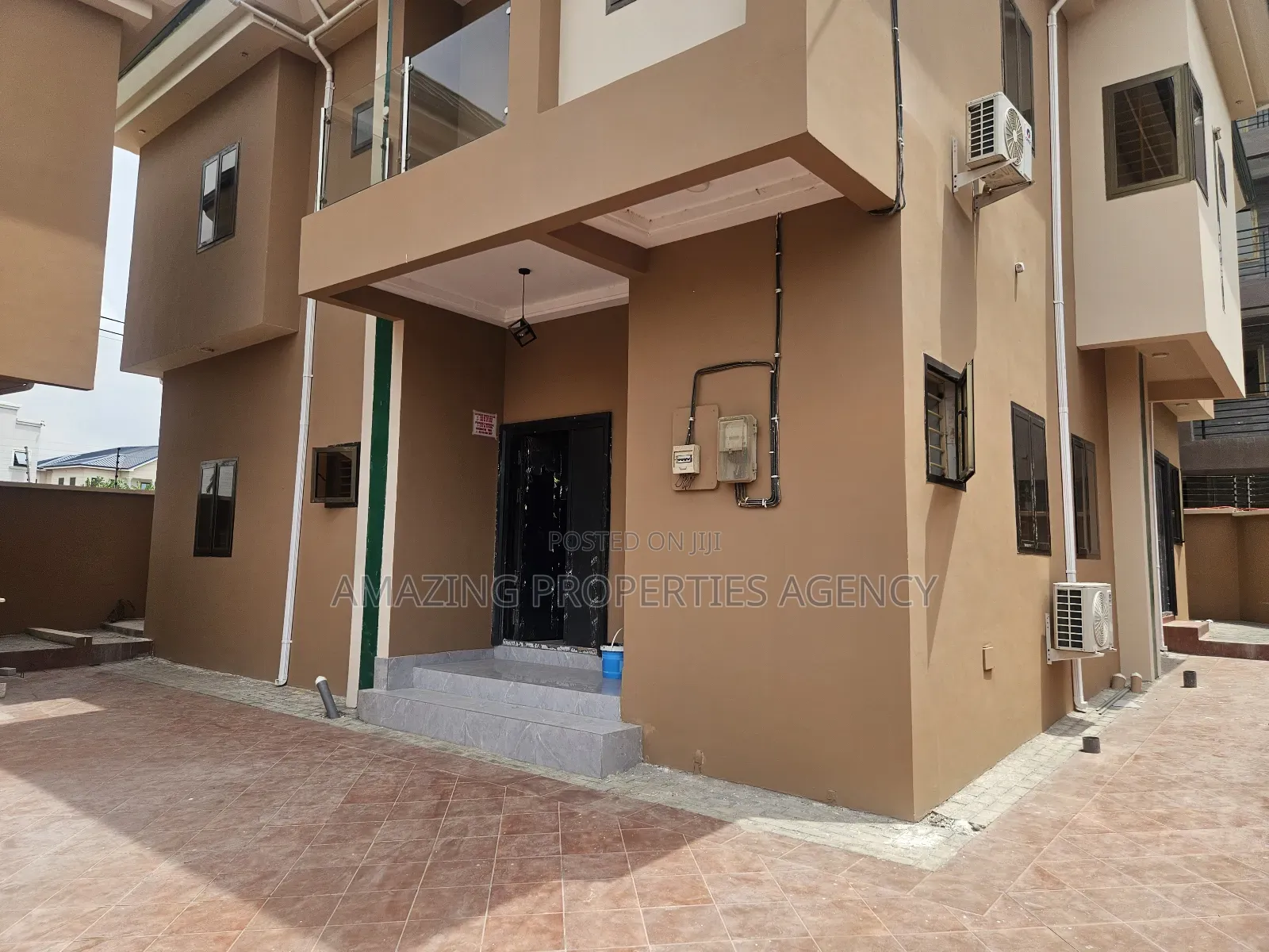4bdrm House in Spintex Road Coastal, Baatsona Total for rent
