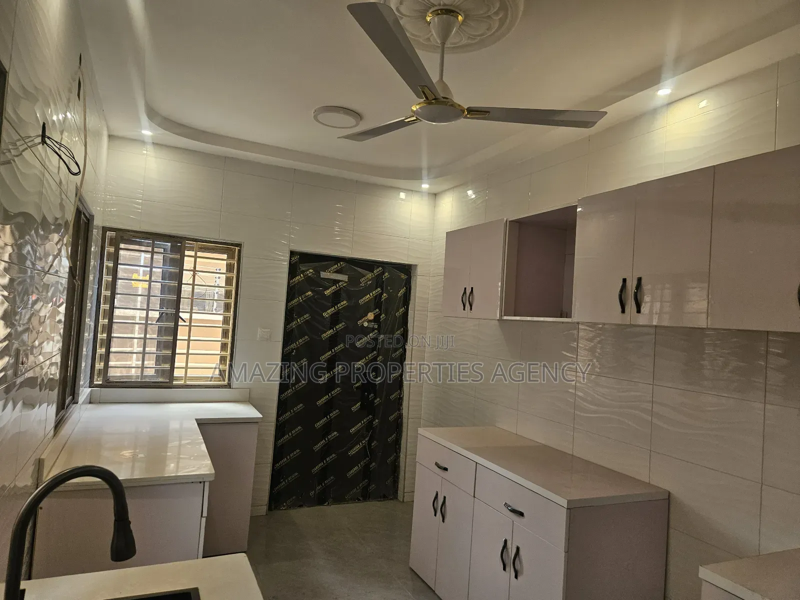 4bdrm House in Spintex Road Coastal, Baatsona Total for rent