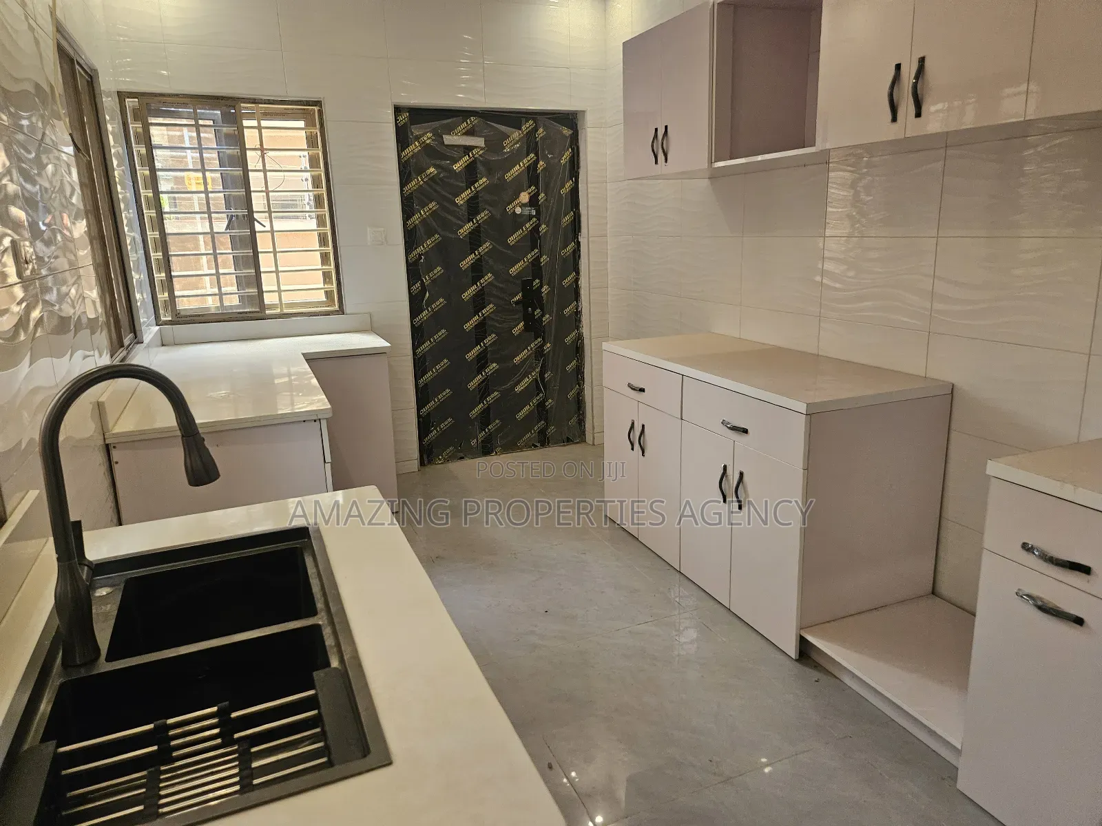 4bdrm House in Spintex Road Coastal, Baatsona Total for rent