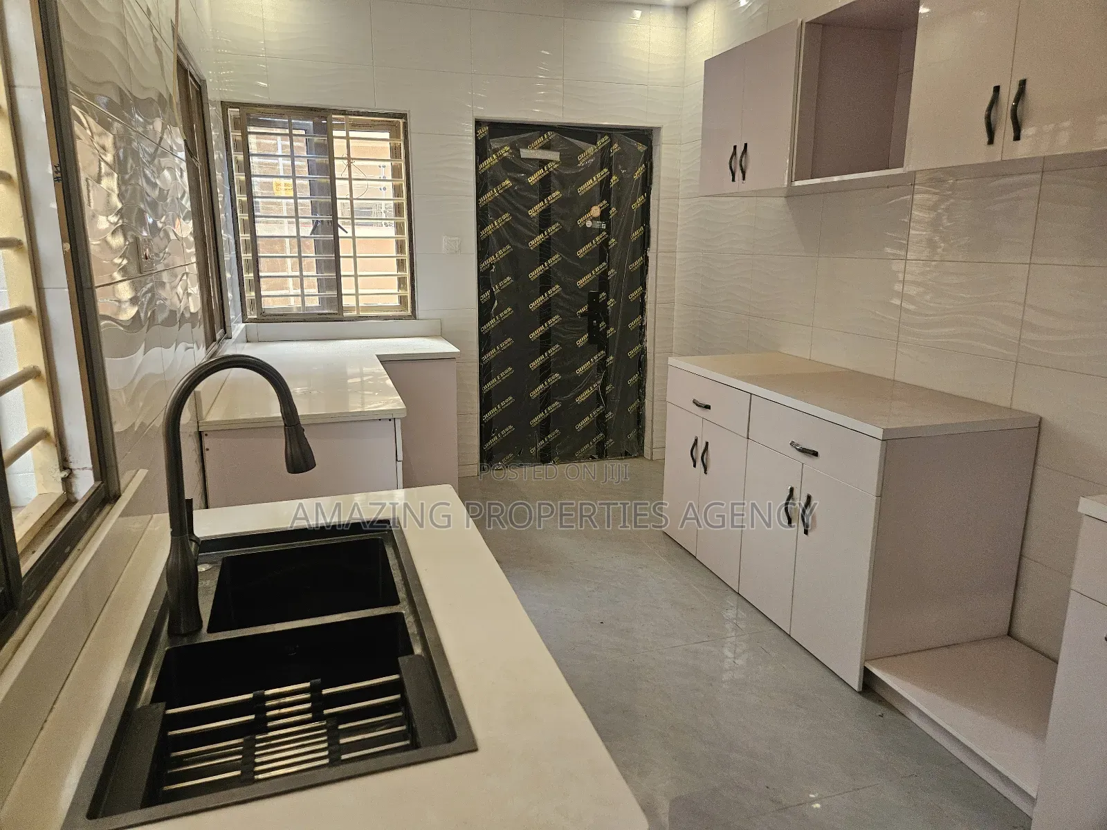 4bdrm House in Spintex Road Coastal, Baatsona Total for rent