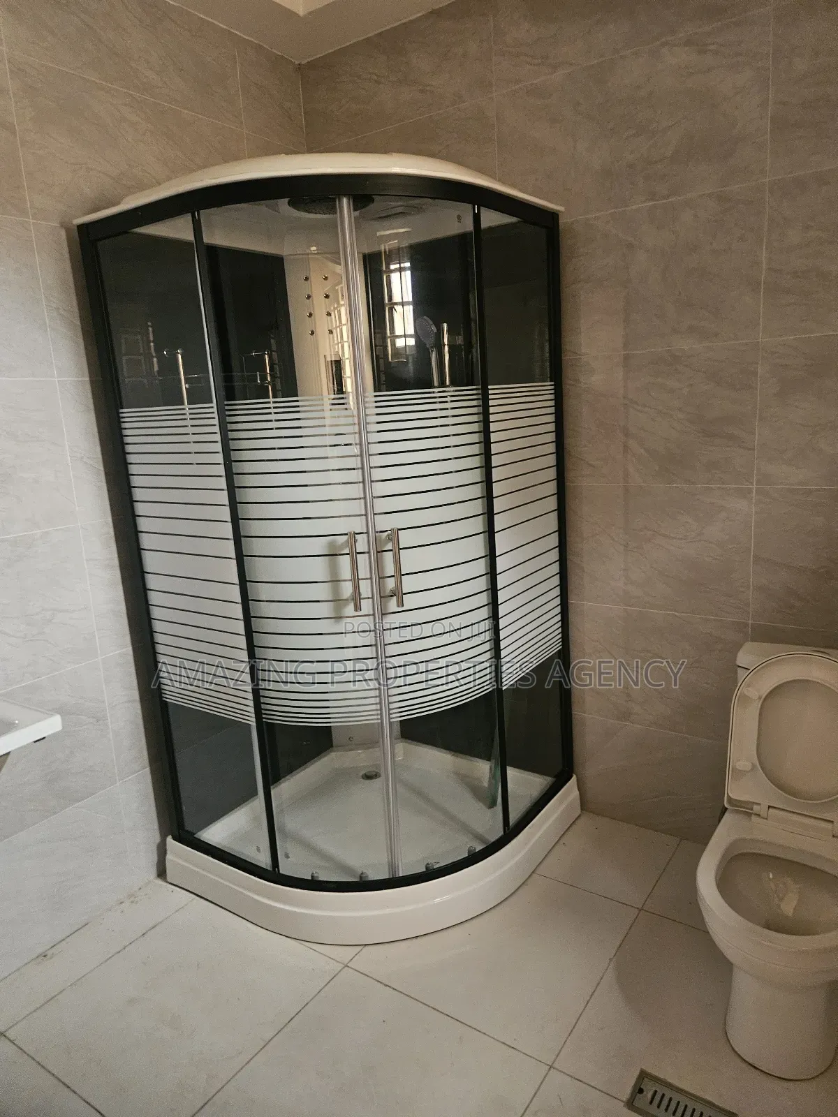 4bdrm House in Spintex Road Coastal, Baatsona Total for rent