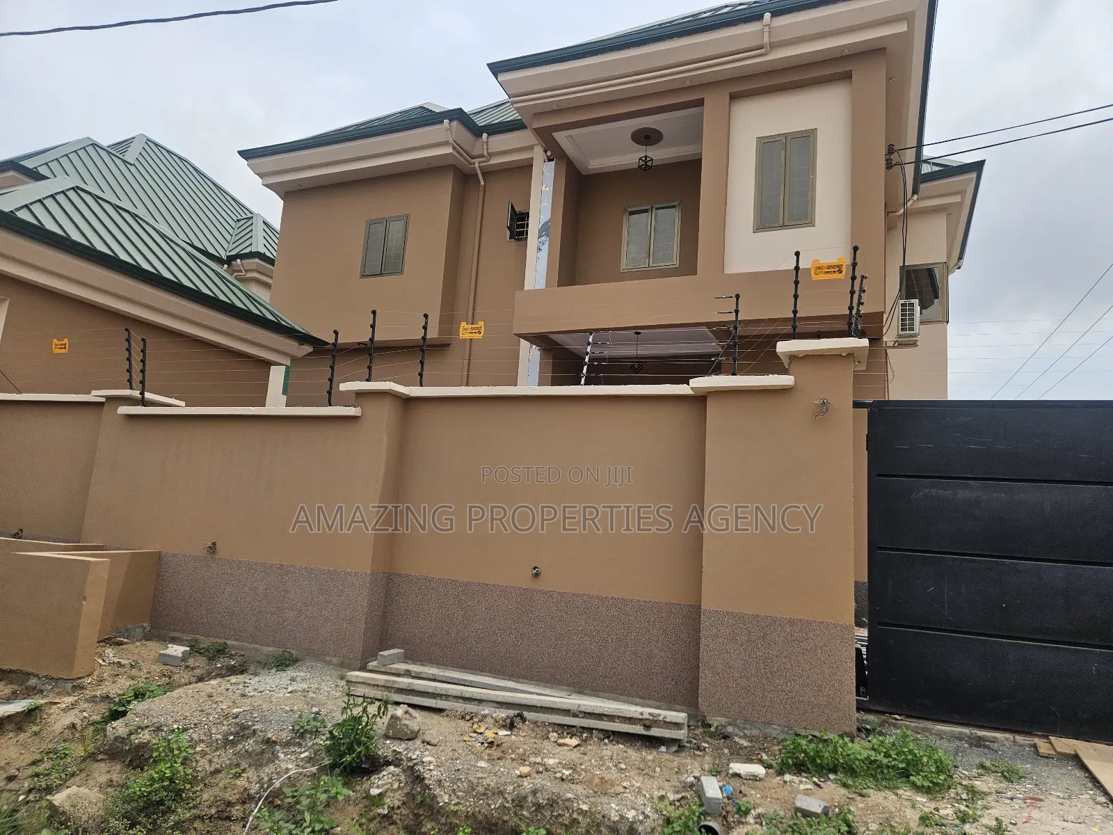 4bdrm House in Spintex Road Coastal, Baatsona Total for rent