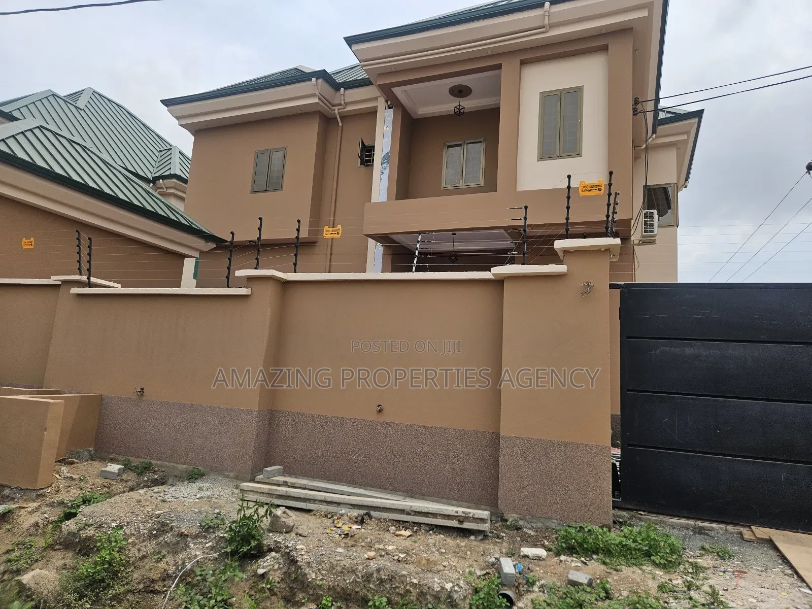 4bdrm House in Spintex Road Coastal, Baatsona Total for rent