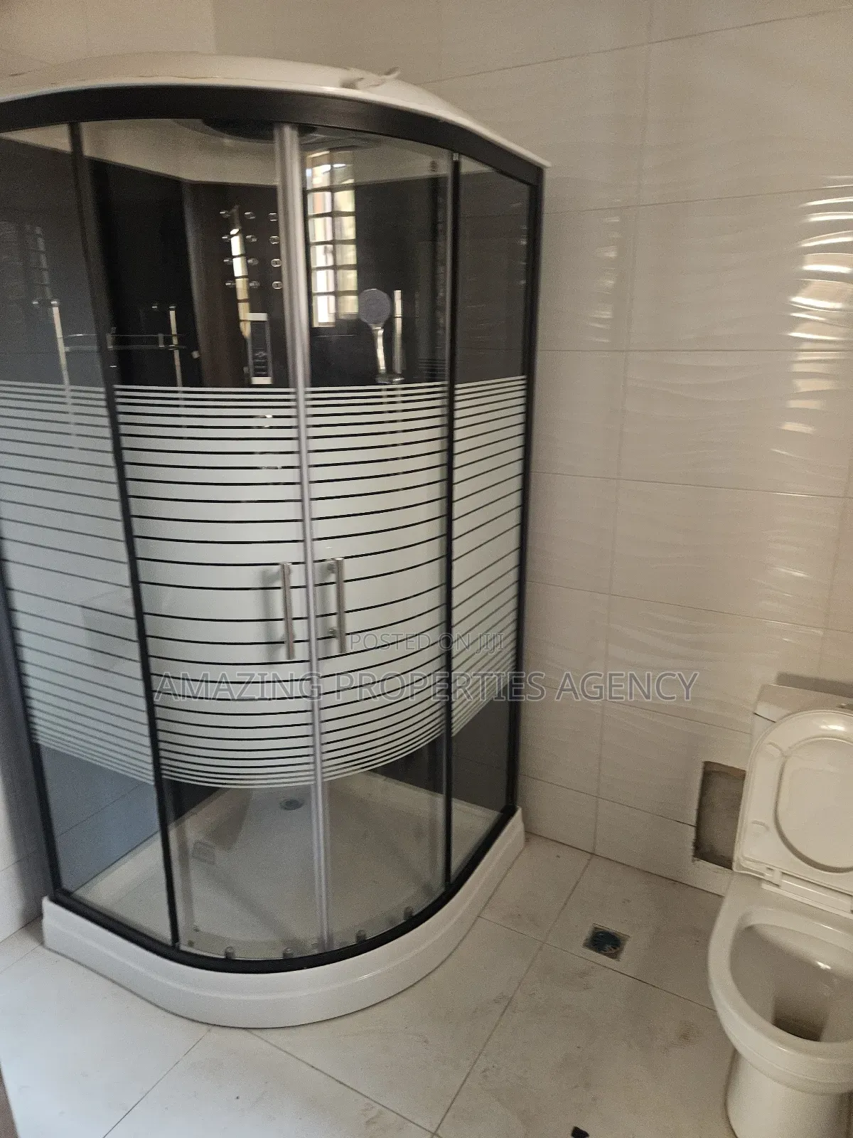 4bdrm House in Spintex Road Coastal, Baatsona Total for rent
