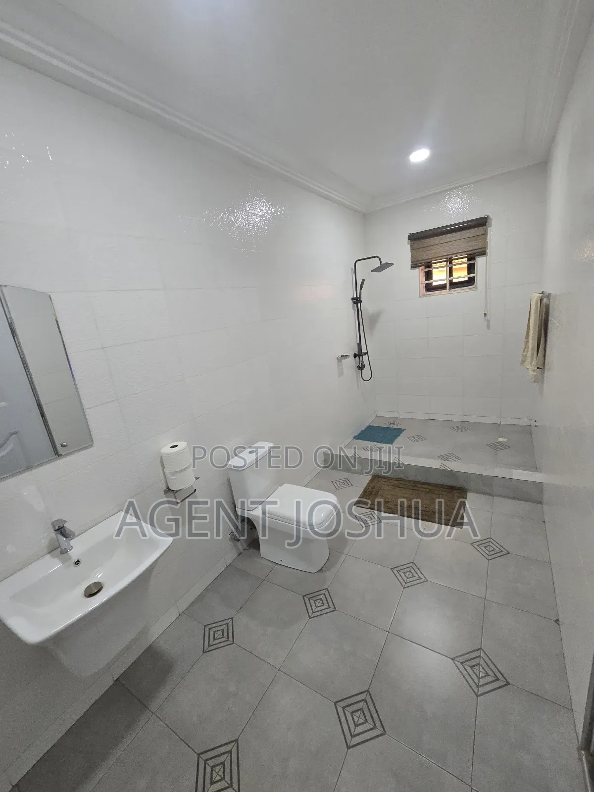 Furnished 3bdrm Apartment in Luxury Spintex, Baatsona Total for rent