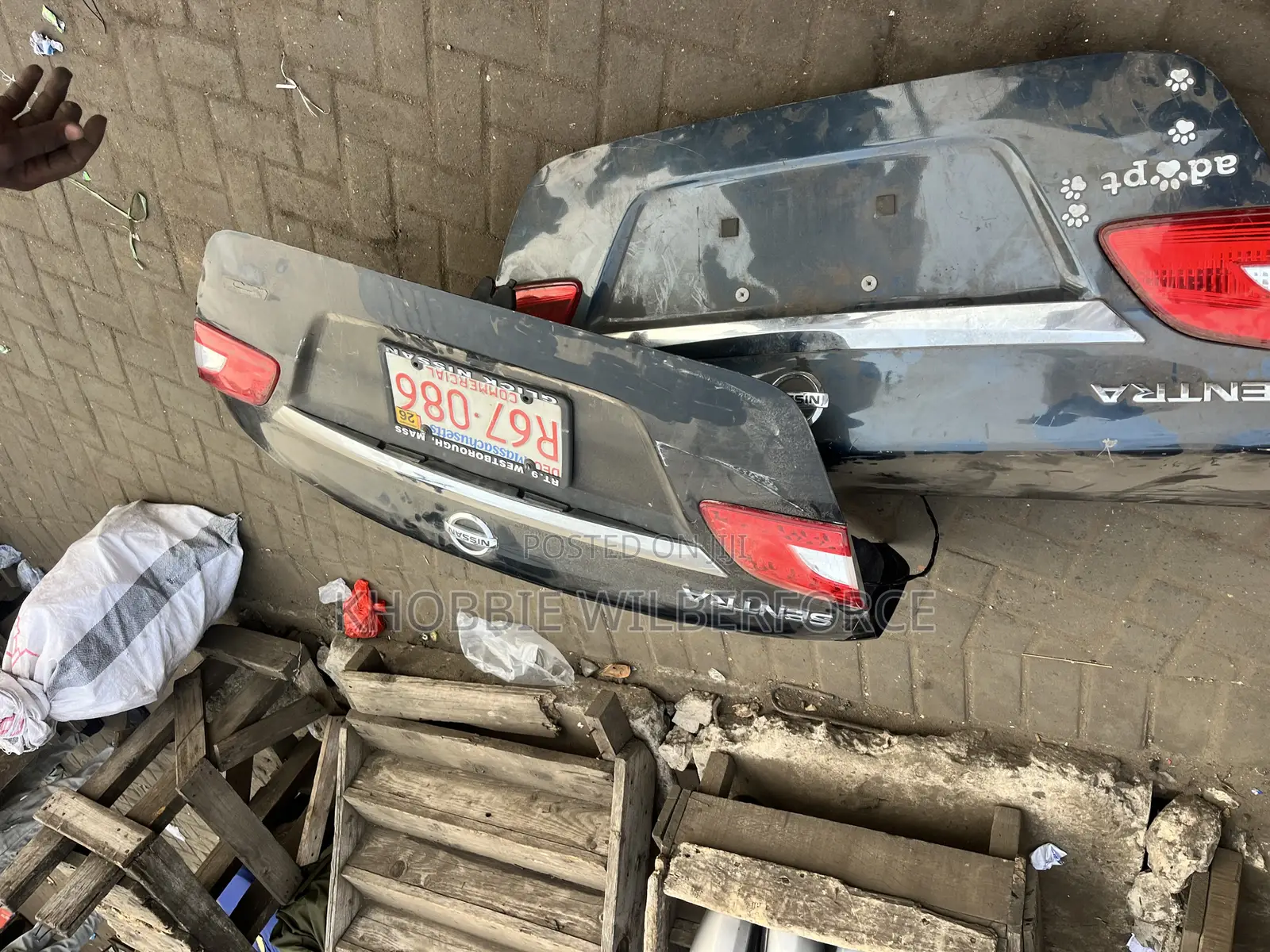 Nissan Sentra Back Boot