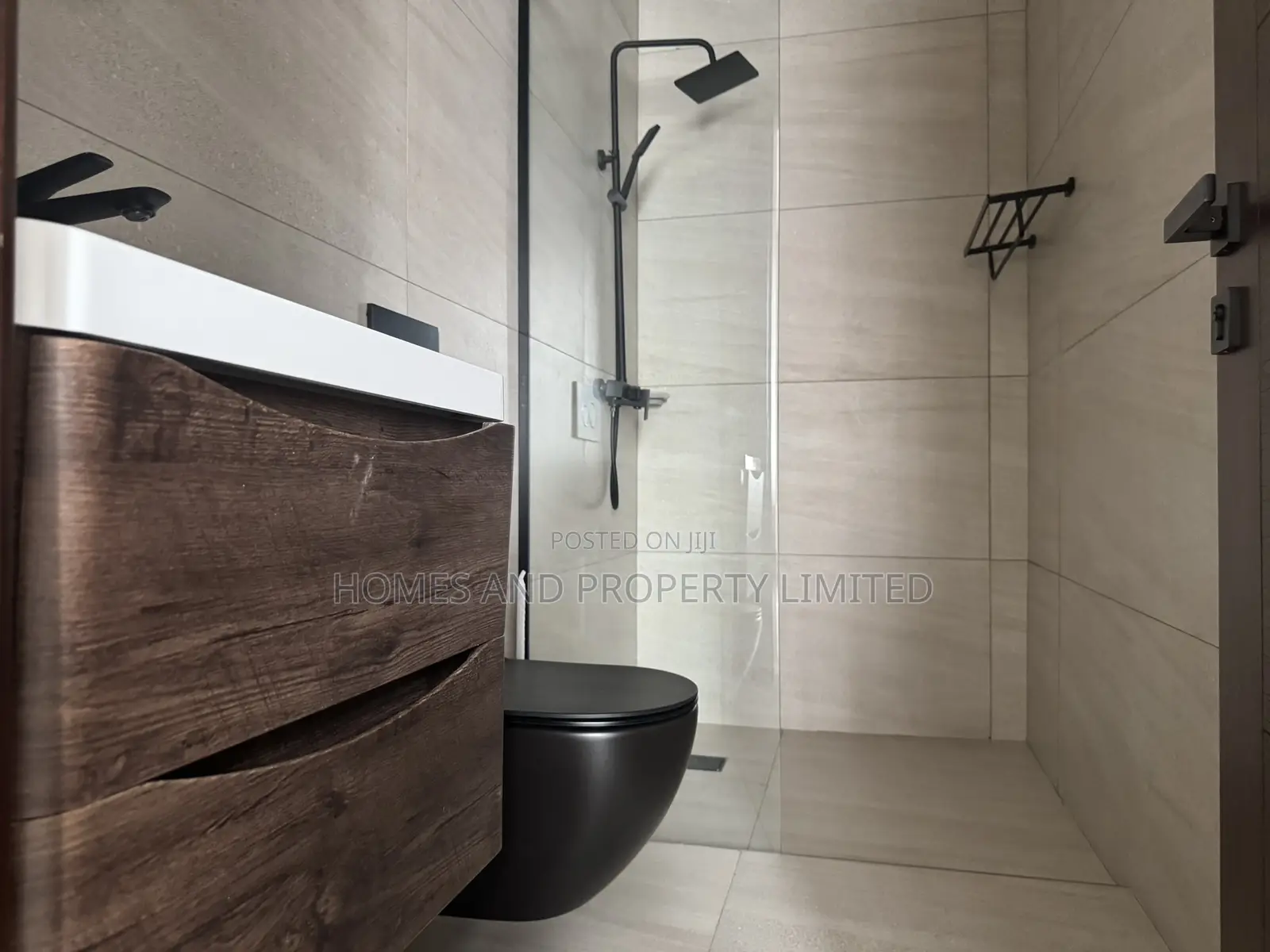 3bdrm House in Lashibi for rent