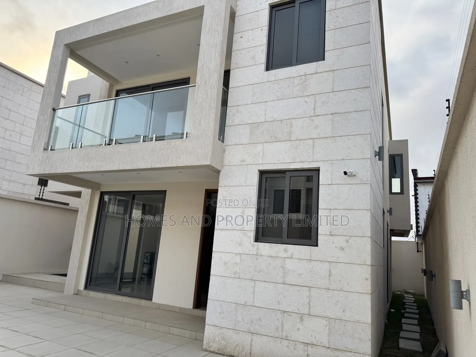 3bdrm House in Lashibi for rent