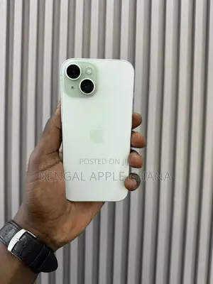 Apple iPhone 15 128 GB Green