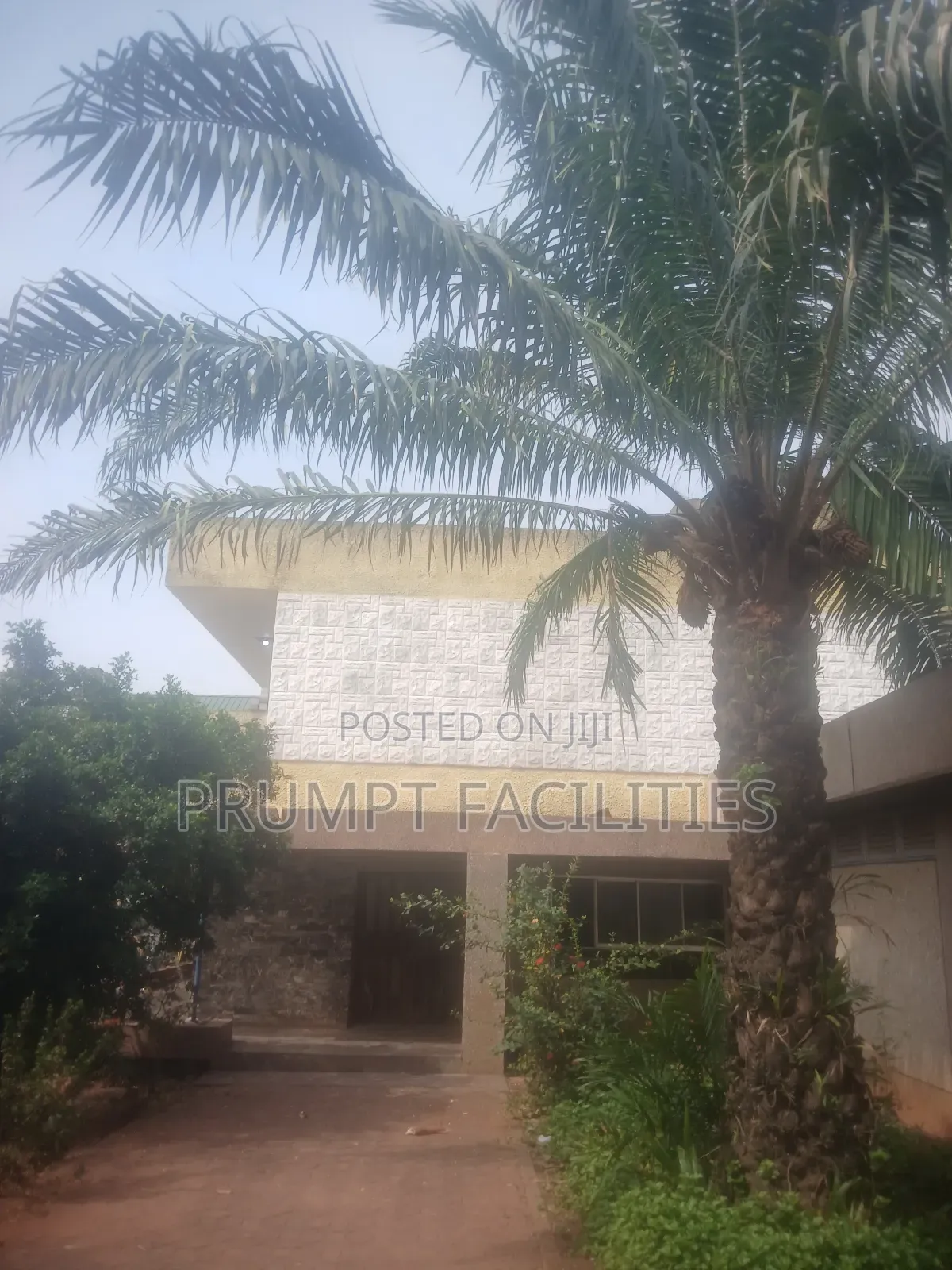 6bdrm House in Abelemkpe, Lincoln School Area for sale