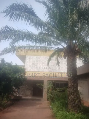 6bdrm House in Abelemkpe, Lincoln School Area for sale