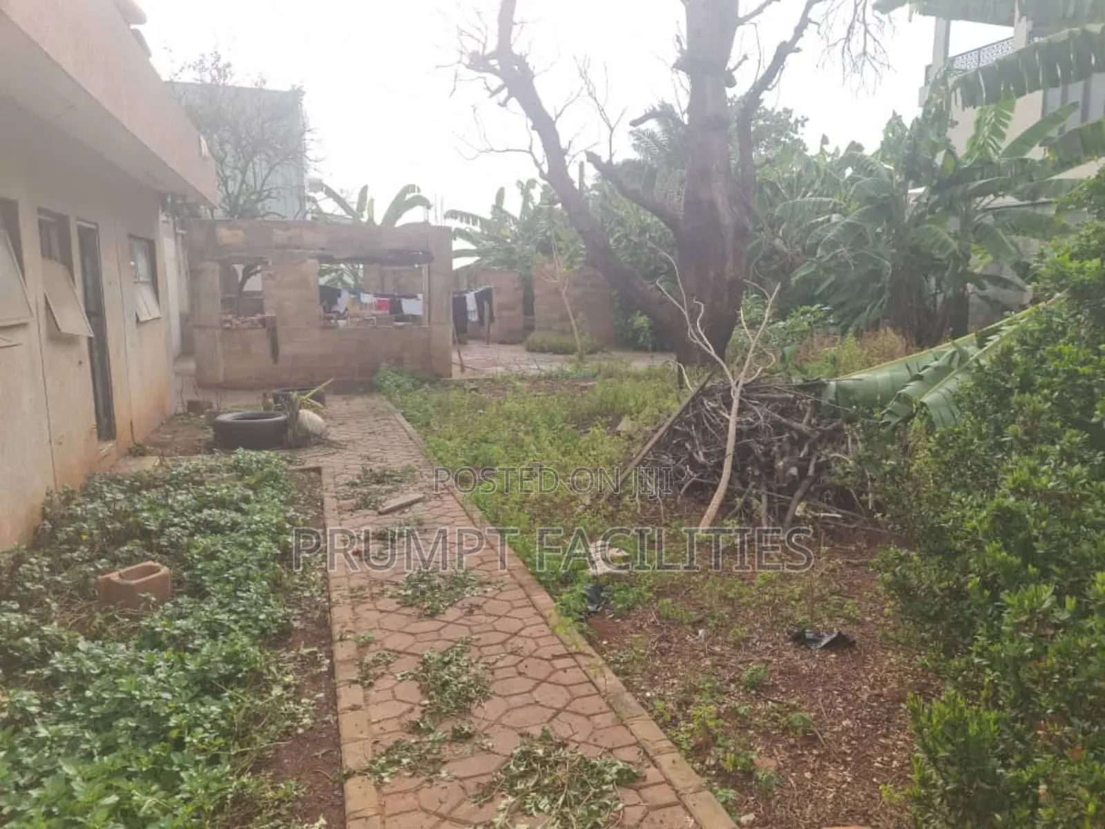 6bdrm House in Abelemkpe, Lincoln School Area for sale