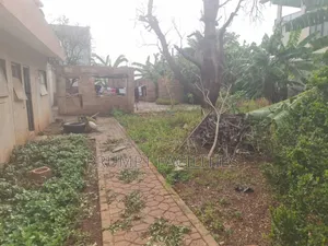 6bdrm House in Abelemkpe, Lincoln School Area for sale
