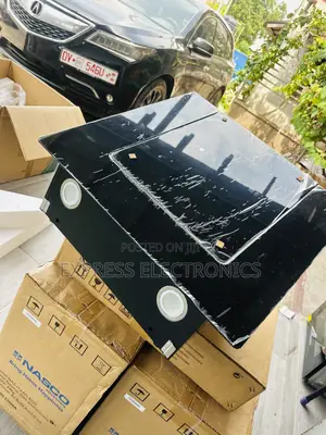 60—Cm Kenwood Extractor Heat Range Hood.