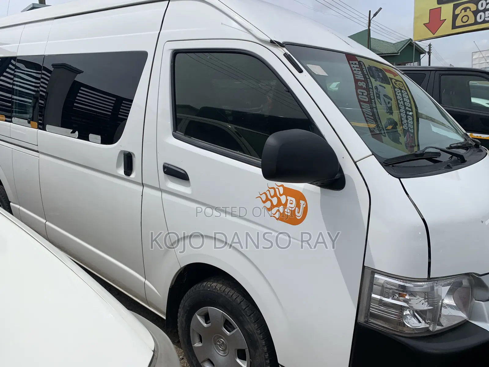 Toyota HiAce 2016 White