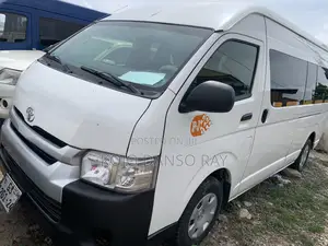 Toyota HiAce 2016 White