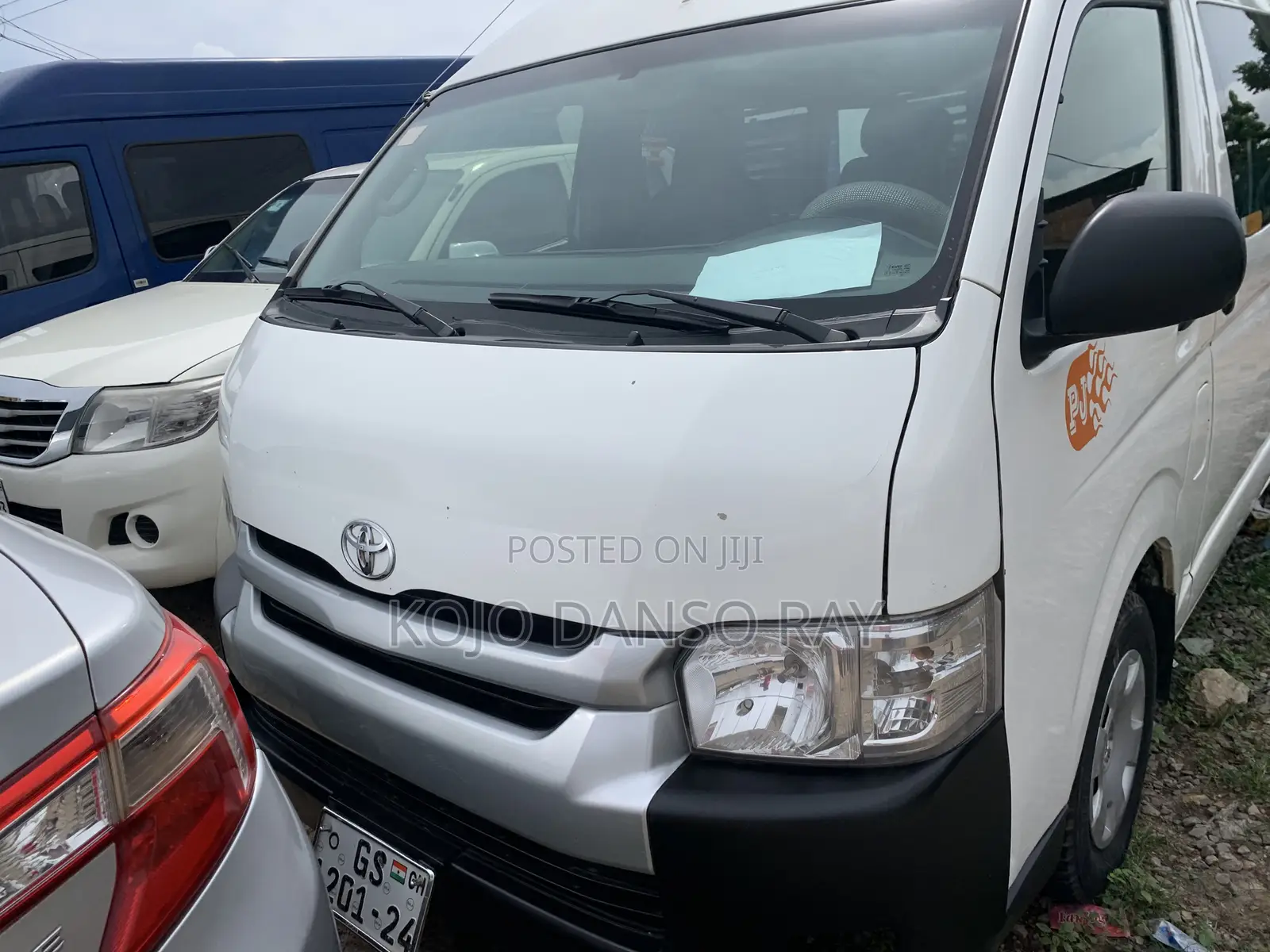 Toyota HiAce 2016 White