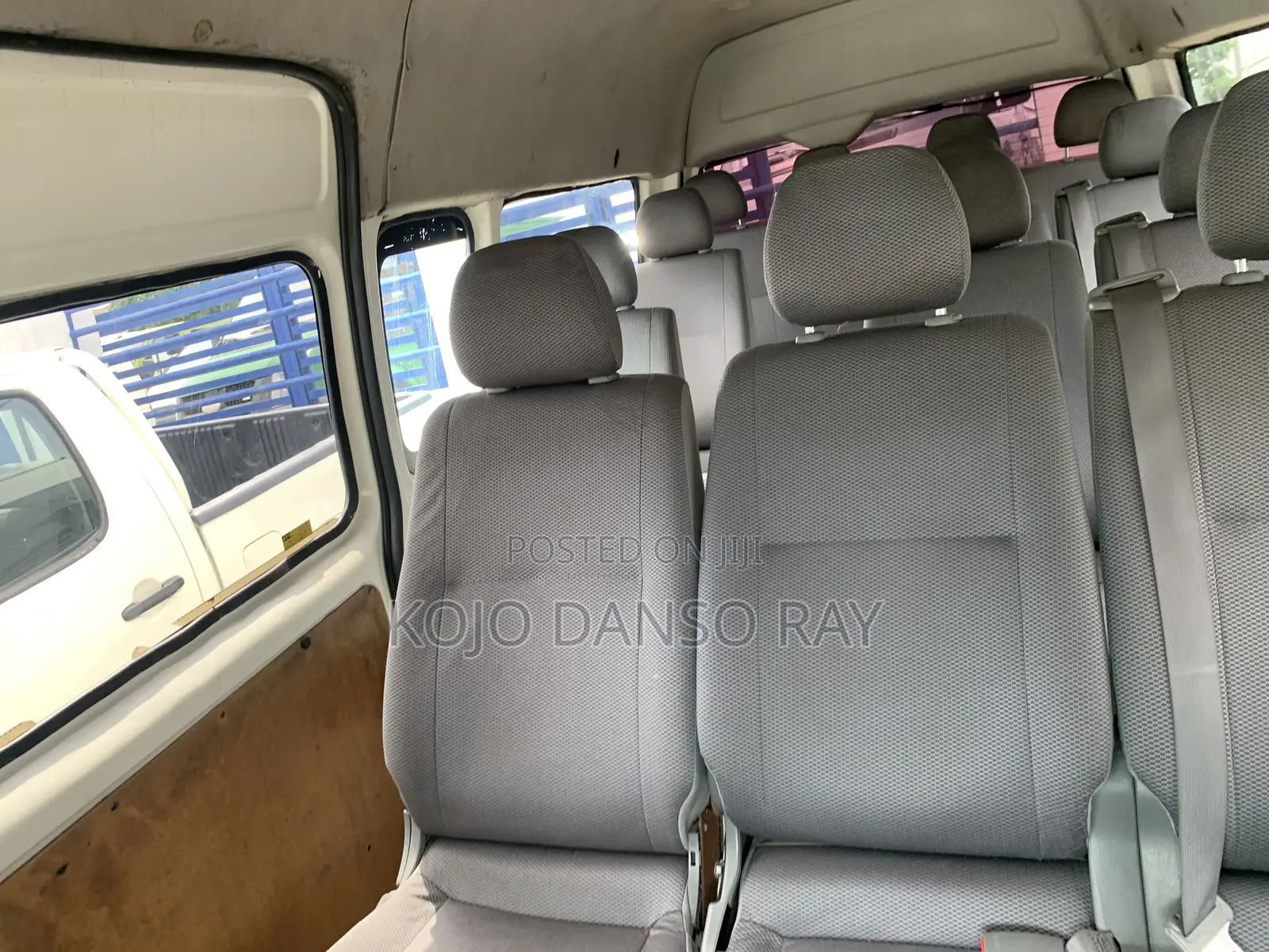 Toyota HiAce 2016 White