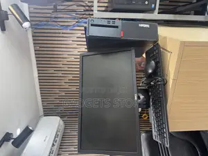 Desktop Computer Lenovo ThinkCentre M710 8GB Intel Core i5 HDD 500GB
