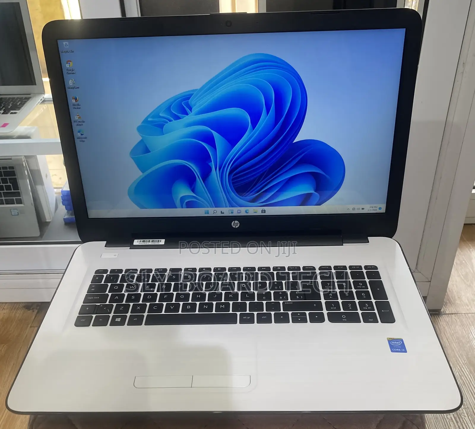 Laptop HP 17-3000 8GB Intel Core i3 HDD 1T