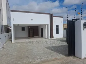 3bdrm House in Dki Properties, East Legon for sale
