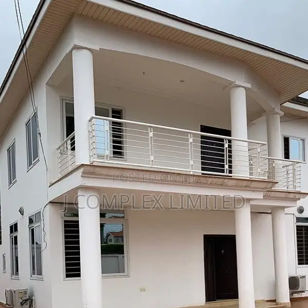 4bdrm House in North Ridge for sale
