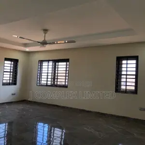 4bdrm House in North Ridge for sale