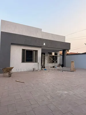 3bdrm House in Millions Properties, Achimota for sale