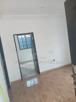 3bdrm House in Millions Properties, Achimota for sale