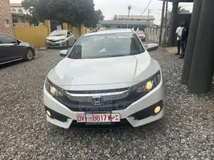 Honda Civic EX-L Sedan 2019 White