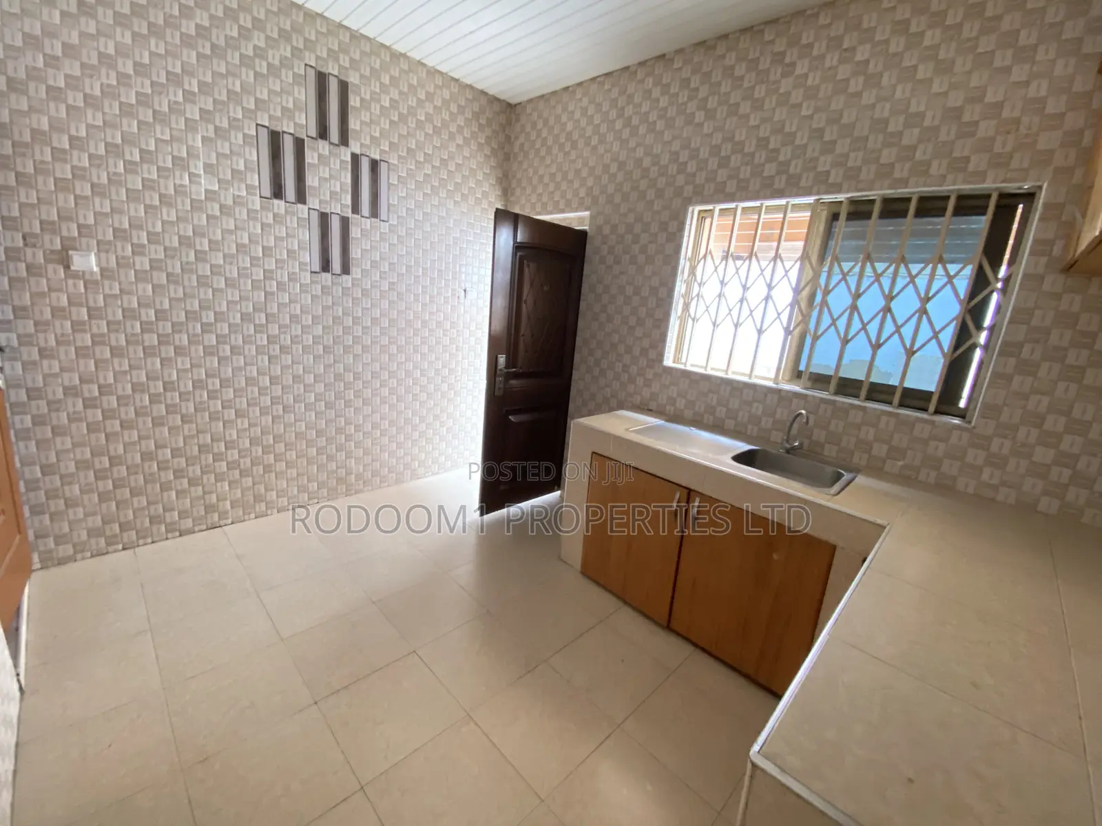 2bdrm House in Amasaman Pobiman for sale