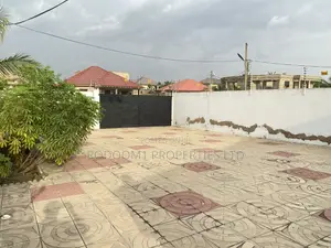 2bdrm House in Amasaman Pobiman for sale