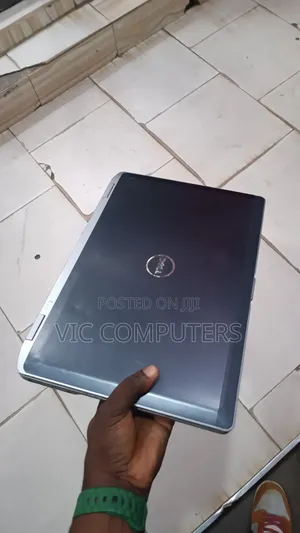 Laptop Dell Latitude E6530 6GB Intel Core i7 HDD 500GB