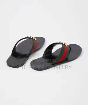 Gucci Men's Thong Sandals Featuring the Iconic Green and Red